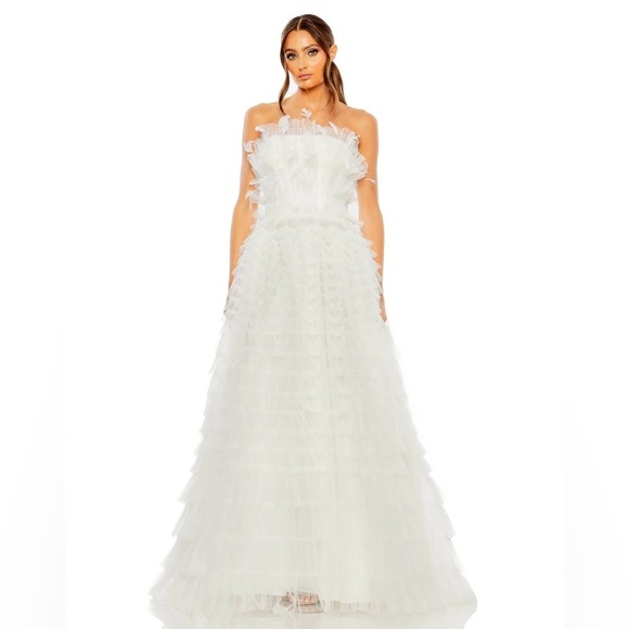 Mac Duggal 20530 NWT White Strapless Ruffle Gown with Feathers - Picture 2 of 13